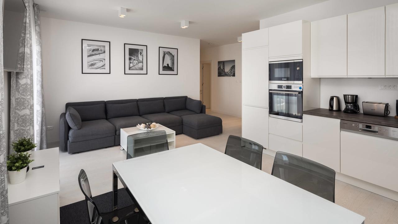 S Luxury Apartments Split Exterior photo